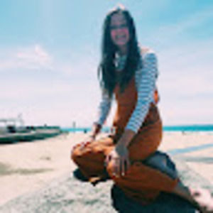 Meet your Posher, Ayva